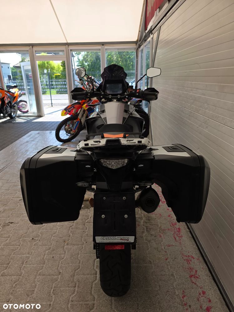 KTM Super Adventure - 11