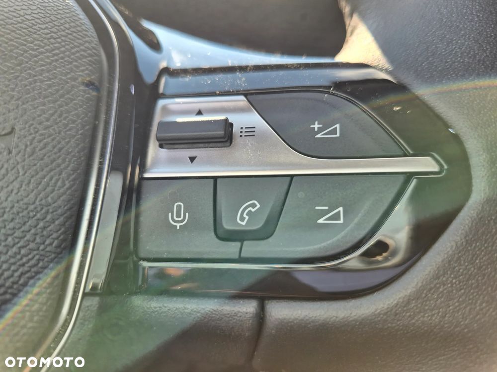 Peugeot 408 1.2 PureTech Allure S&S EAT8 - 16