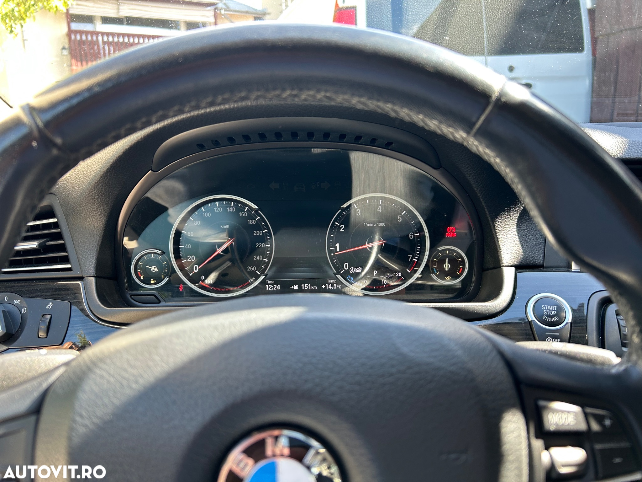 BMW Seria 5 520i Touring Aut. Luxury Line - 36