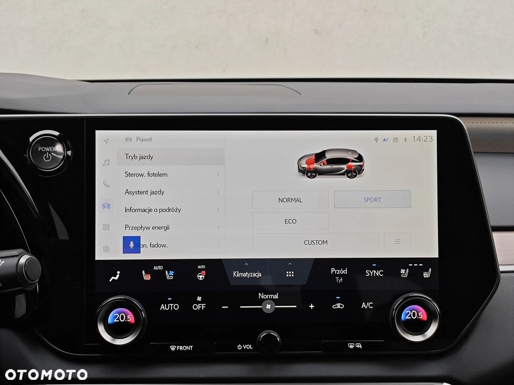 Lexus RX 450h+ Omotenashi - 23