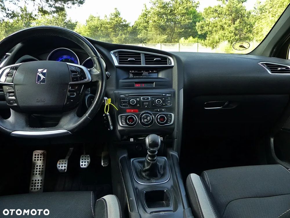 Citroën DS4 1.6 HDi SoChic - 36
