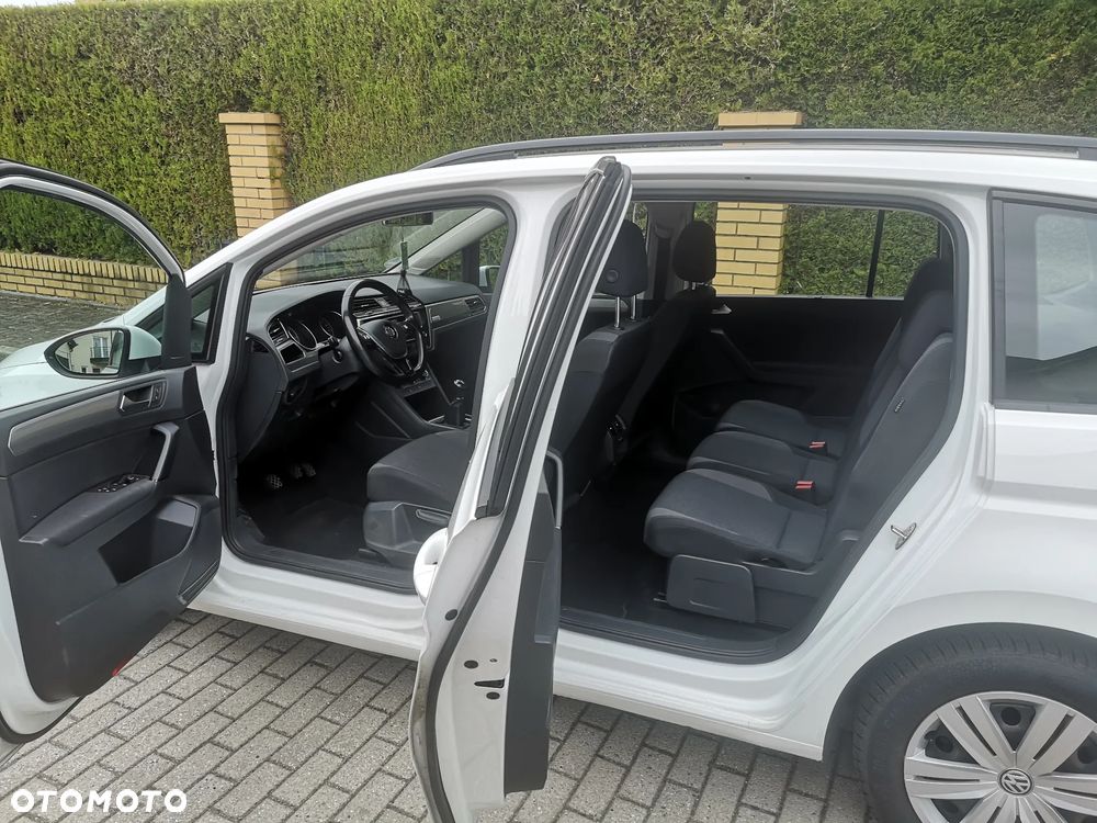 Volkswagen Touran 1.6 TDI SCR (BlueMotion Technology) Comfortline - 17