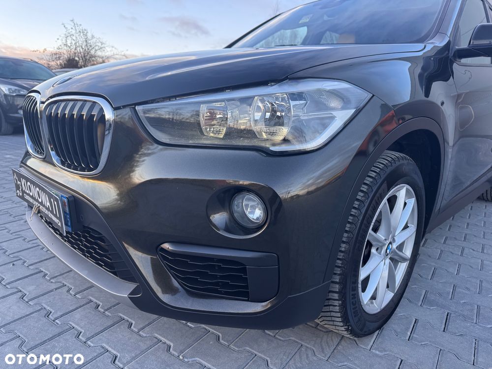 BMW X1 sDrive18i GPF Sport Line - 2