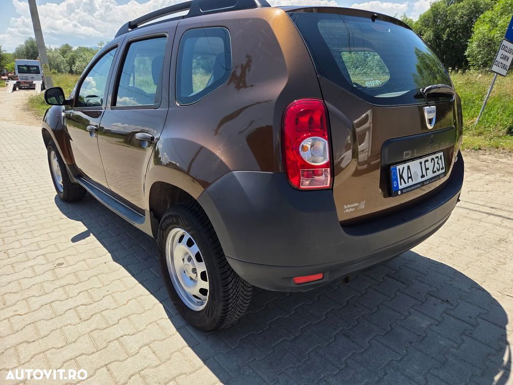 Dacia Duster dCi 90 FAP 4x2 Ambiance - 11