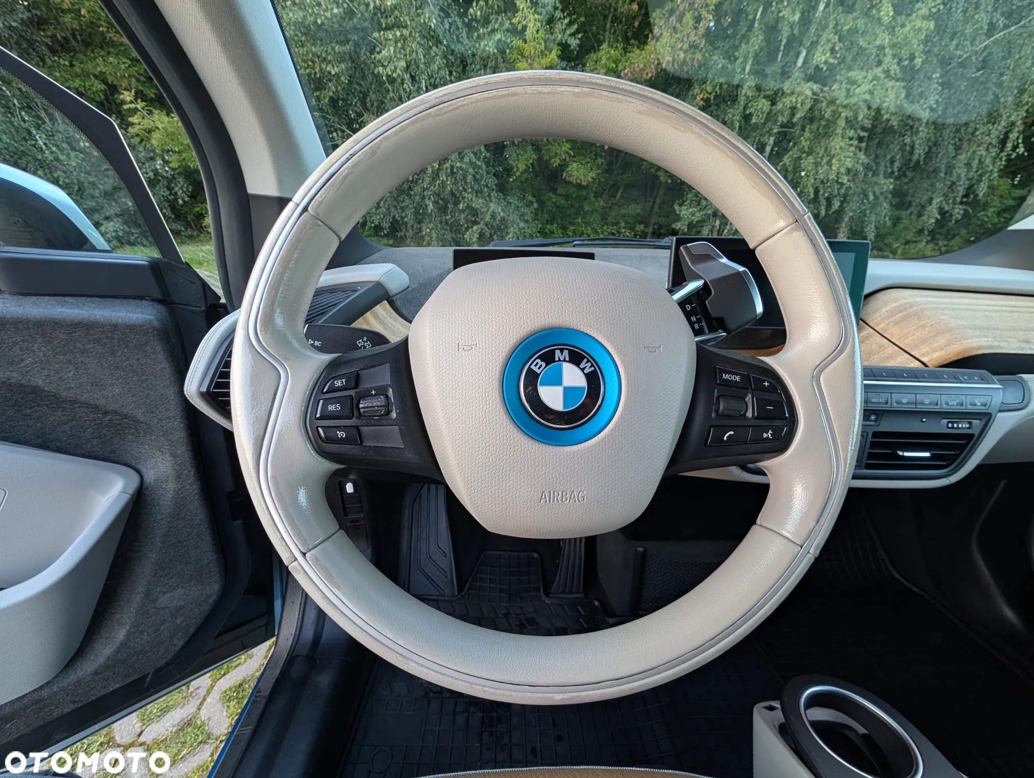 BMW i3 (Range Extender) - 28