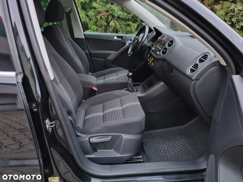 Volkswagen Tiguan - 15