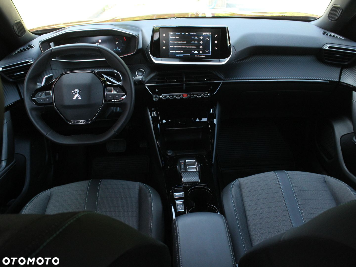 Peugeot 2008 1.2 PureTech Allure Pack S&S EAT8 - 11