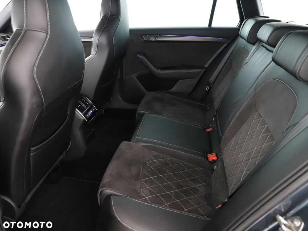 Skoda Superb 2.0 TDI SCR 4x4 Sportline DSG - 24