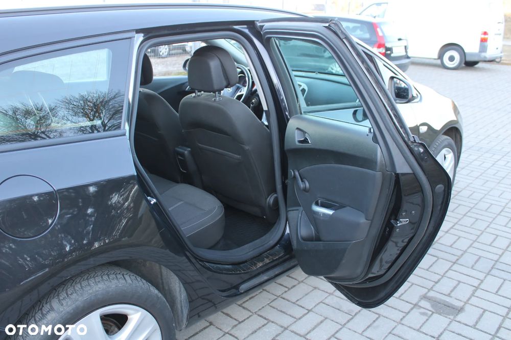 Opel Astra - 25