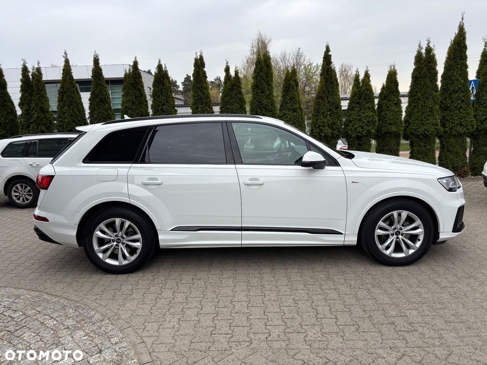 Audi Q7 55 TFSI mHEV Quattro S Line Tiptr - 8