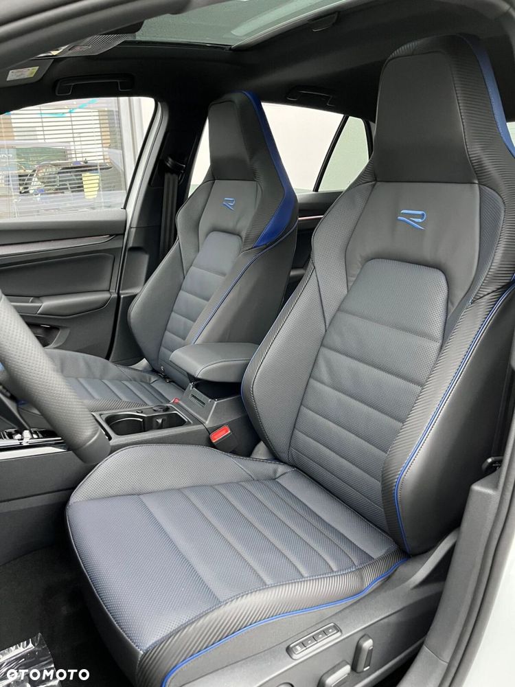 Volkswagen Golf - 7