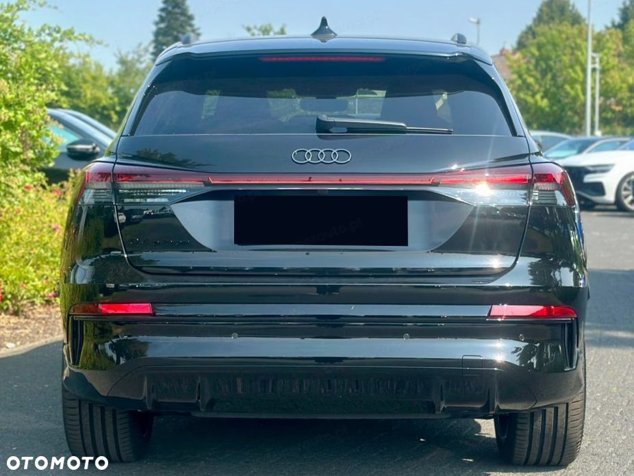 Audi Q4 e-tron - 3