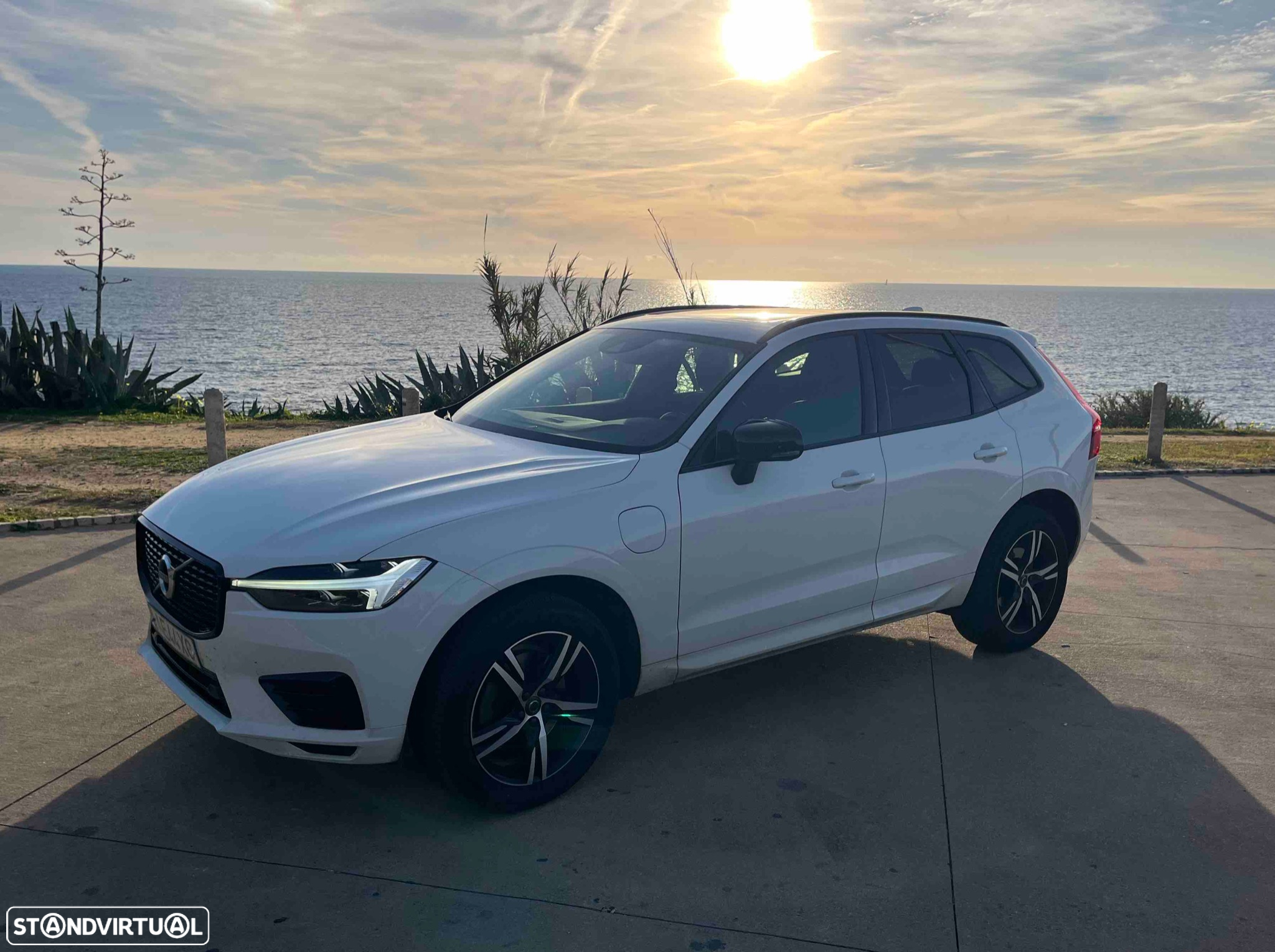 Volvo XC 60 2.0 T6 PHEV R-Design Expression AWD - 27