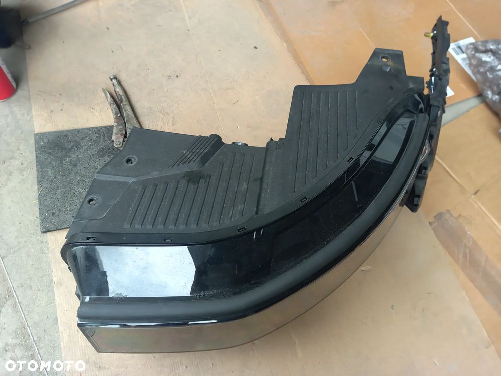 LAMPA PRZÓD LEWA  HYUNDAI IONIQ V 5 - 2