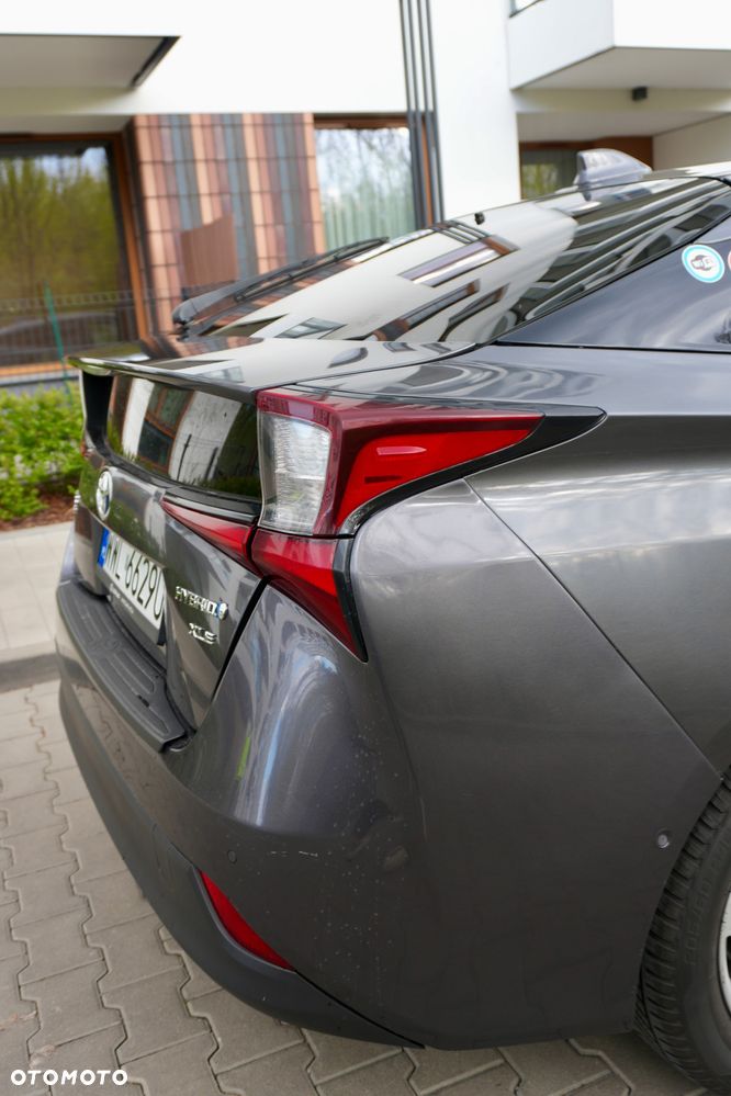 Toyota Prius 1.8 Hybrid Premium - 6
