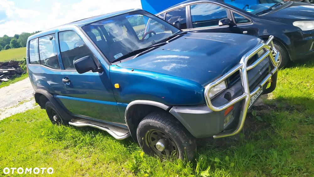 Nissan Terrano - 2
