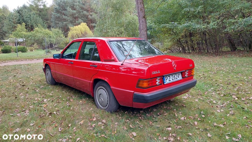 Mercedes-Benz W201 (190) - 5