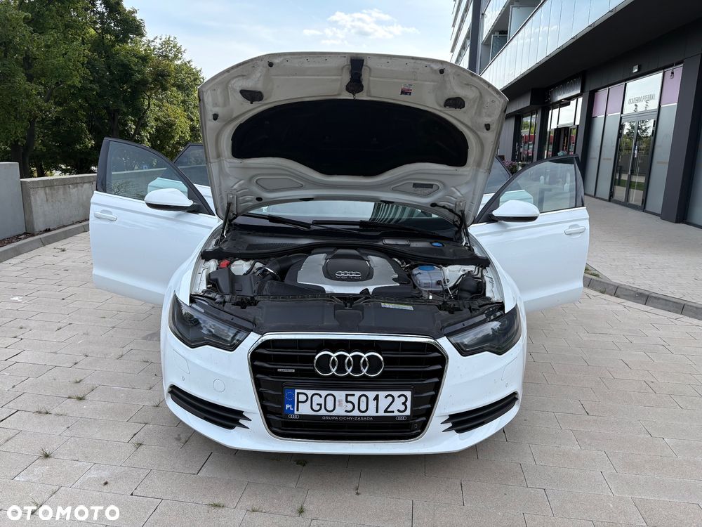 Audi A6 Avant 3.0 TDI DPF quattro tiptronic sport selection - 16
