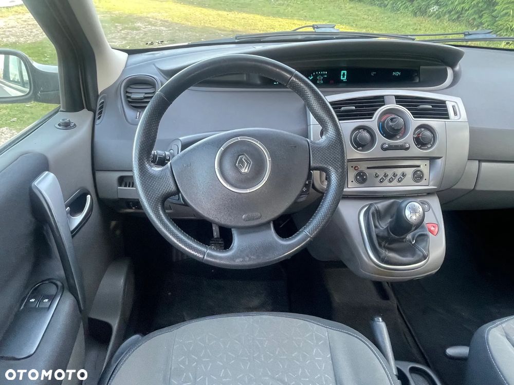 Renault Scenic 1.6 16V 110 Authentique - 8