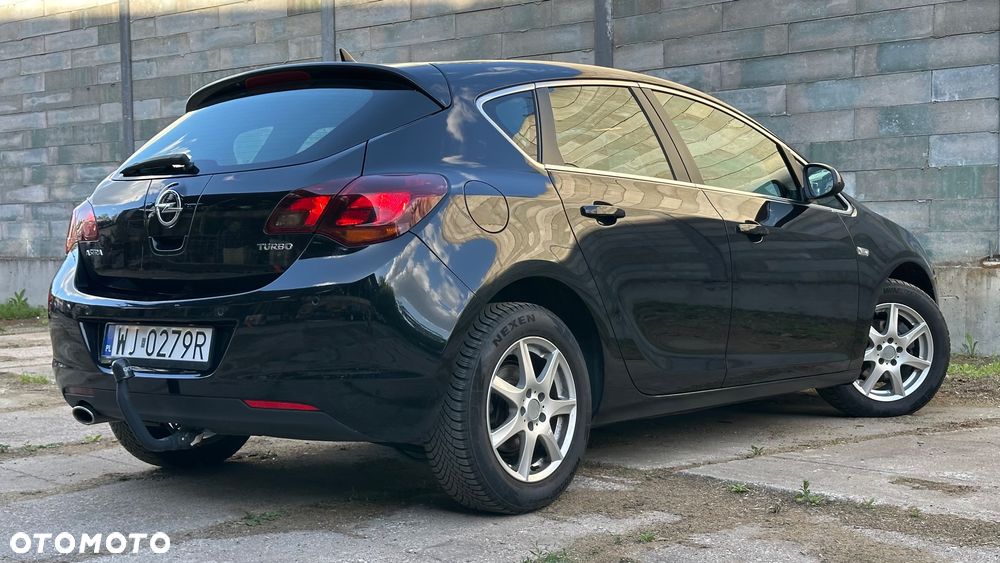 Opel Astra 1.4 Turbo Cosmo - 3