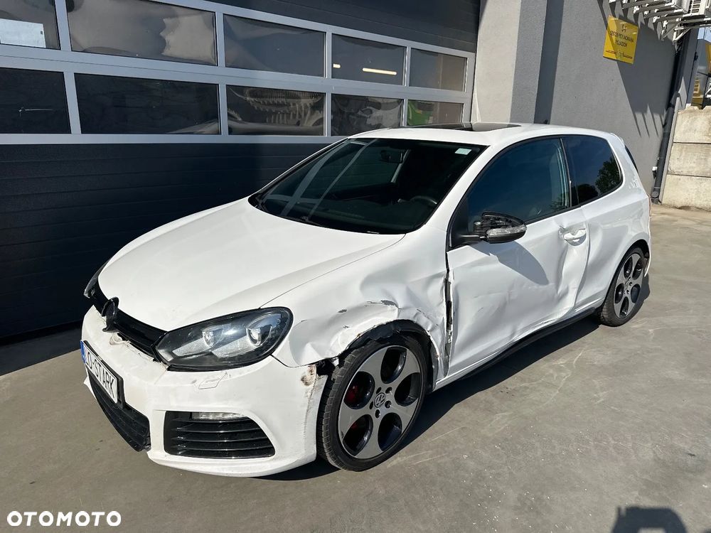 Volkswagen Golf 2.0 GTI - 8