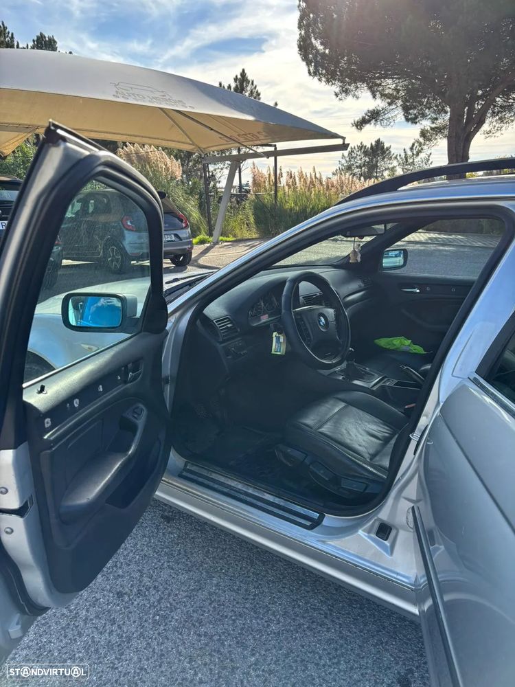 BMW 320 d Touring - 14