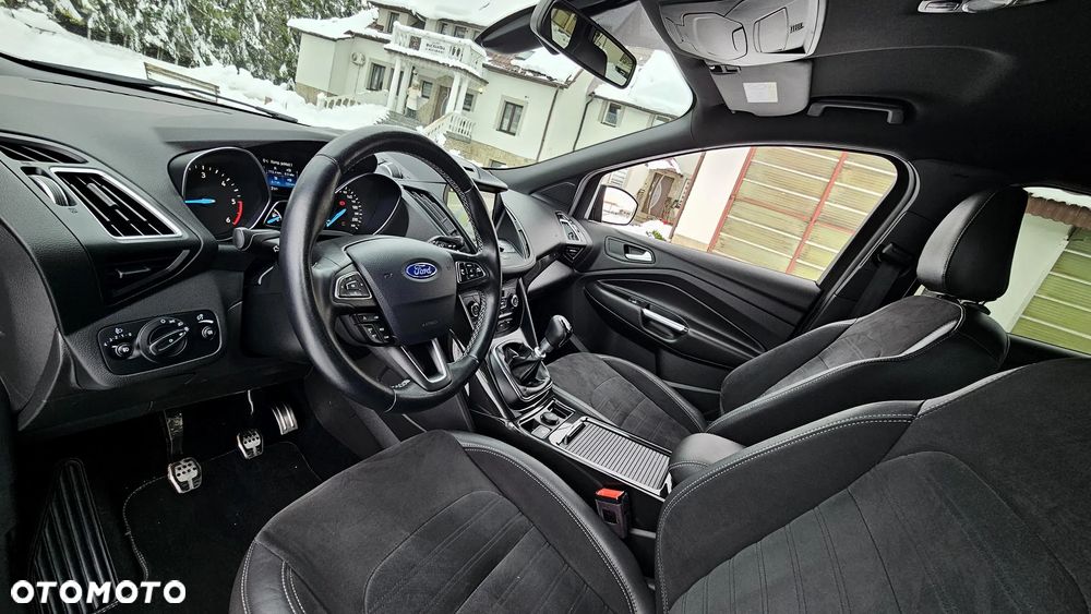 Ford Kuga 2.0 TDCi 4x2 ST-Line - 20