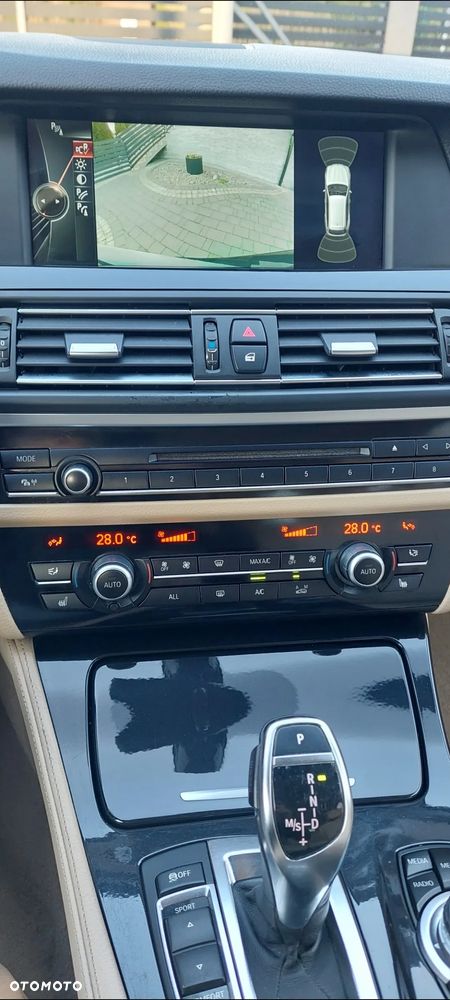 BMW Seria 5 520d - 15