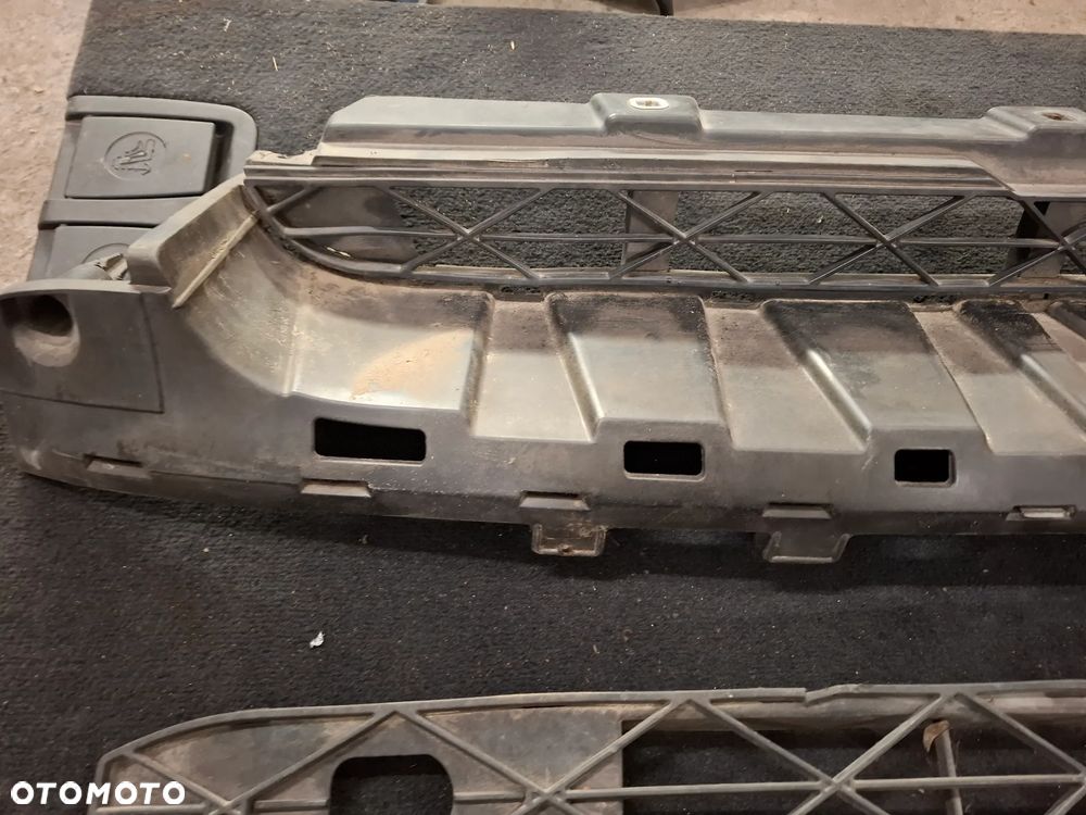 BMW x5 e70 M PAKIET 07-10r  KRATKI ZDERZAKA LEWA PRAWA - 4