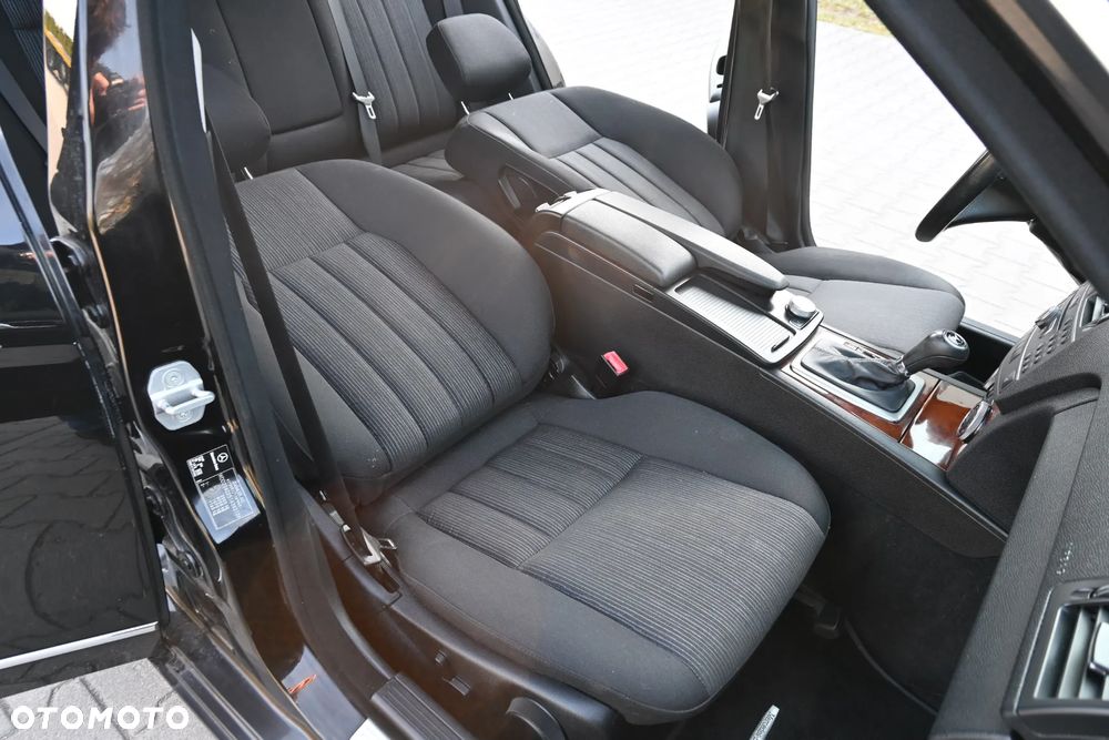 Mercedes-Benz Klasa C 350 CDI DPF 7G-TRONIC BlueEFFICIENCY Avantgarde - 32