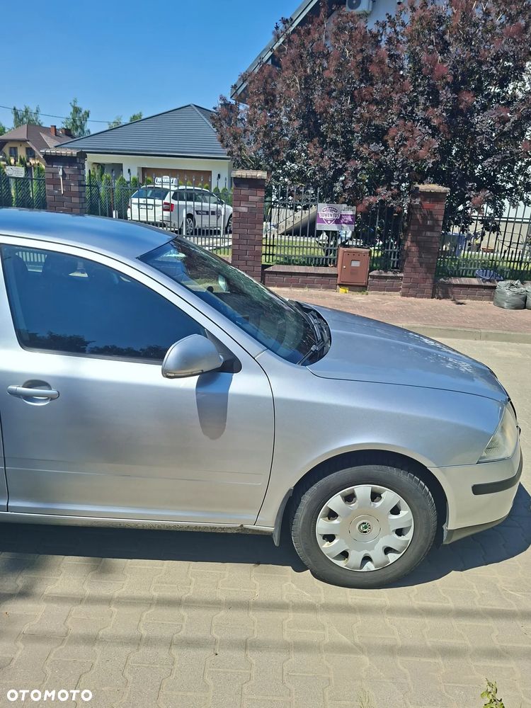Skoda Octavia 1.6 Ambition - 6