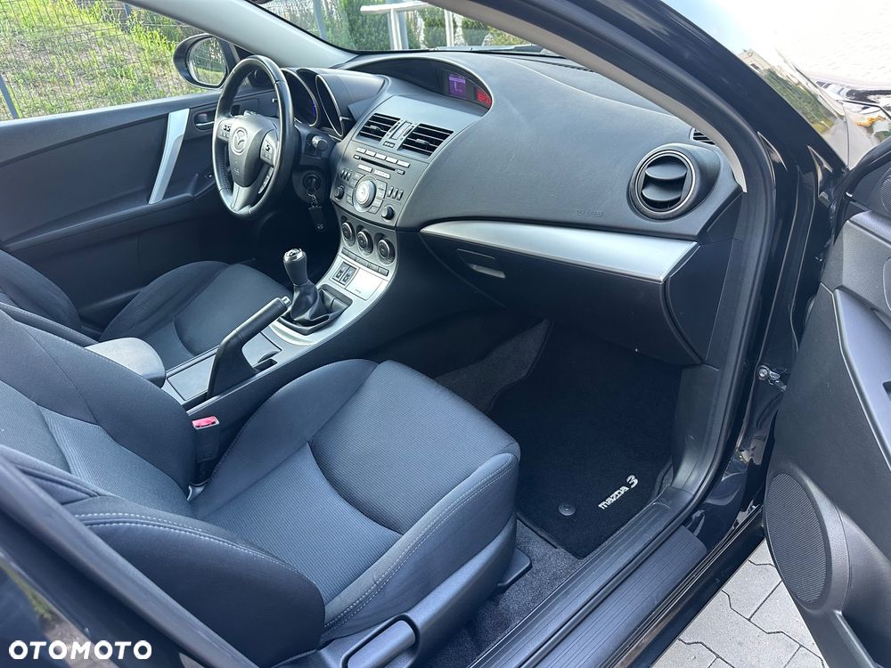 Mazda 3 - 9