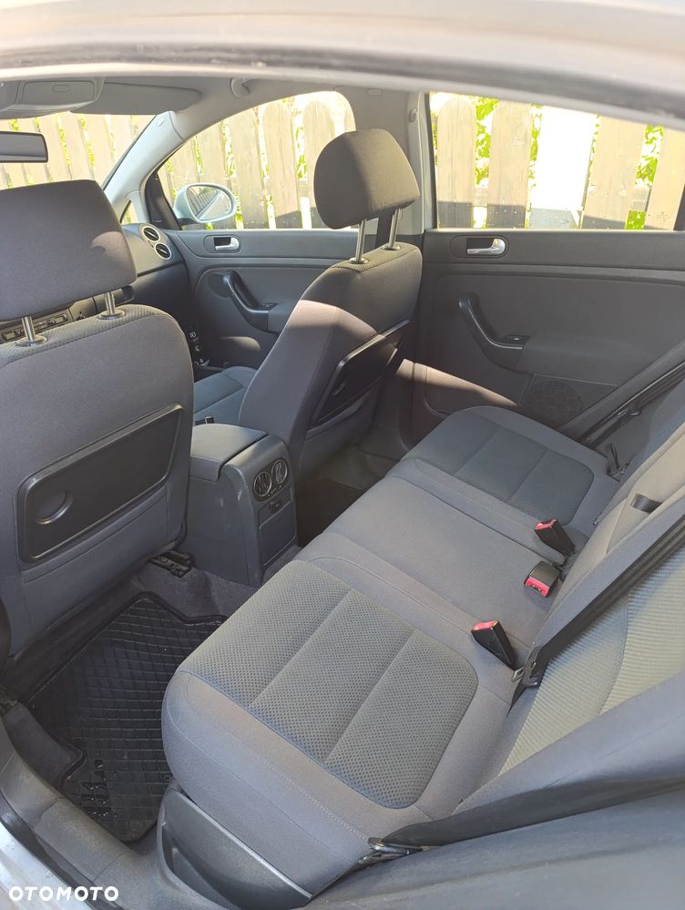 Volkswagen Golf Plus 2.0 TDI Sportline - 11
