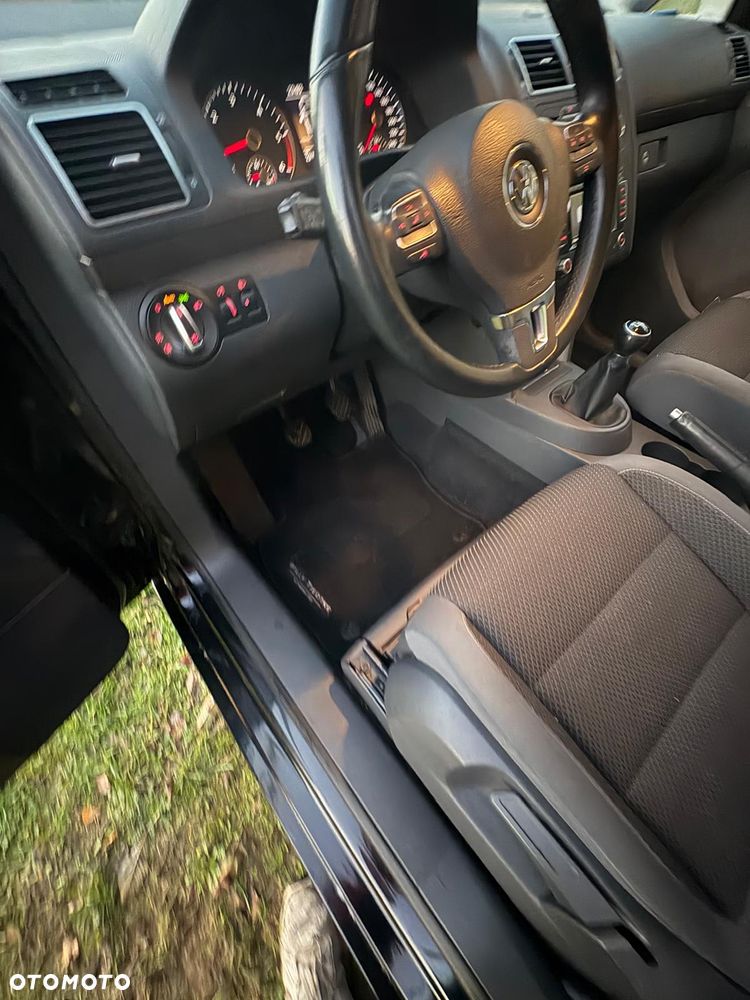 Volkswagen Touran 1.6 TDI DPF BlueMotion Technology Trendline - 17