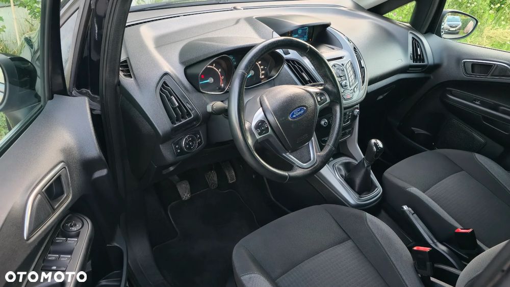 Ford EcoSport - 17