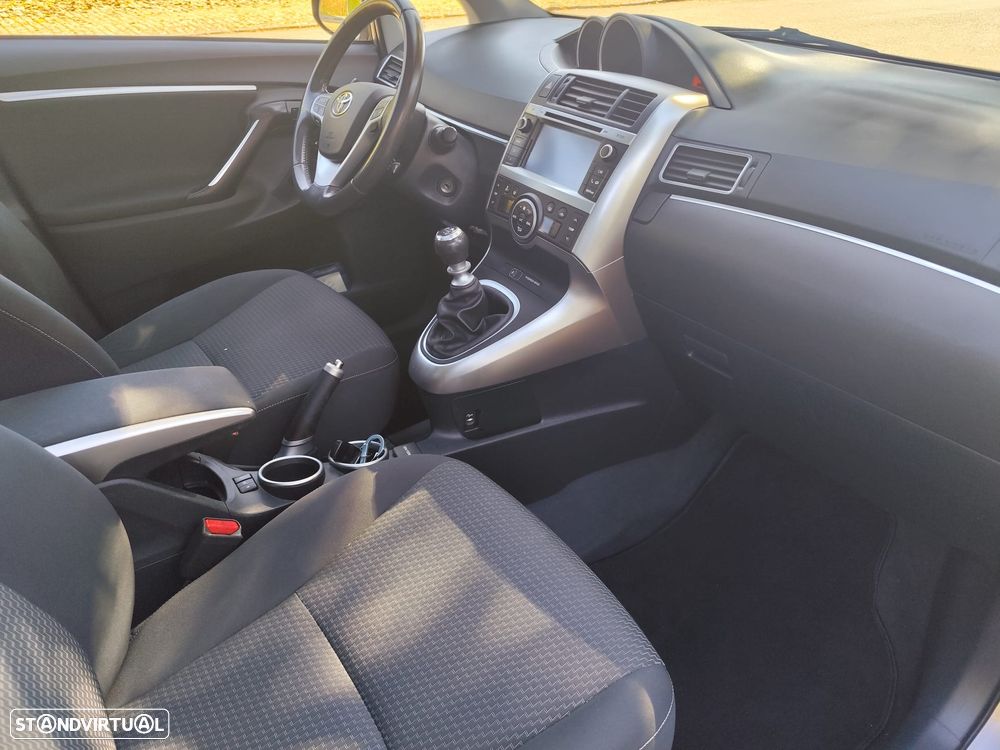 Toyota Verso 1.6 D-4D 7L S&S Skyview Edition - 7