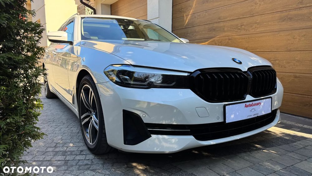 BMW Seria 5 520d Sport Line - 15