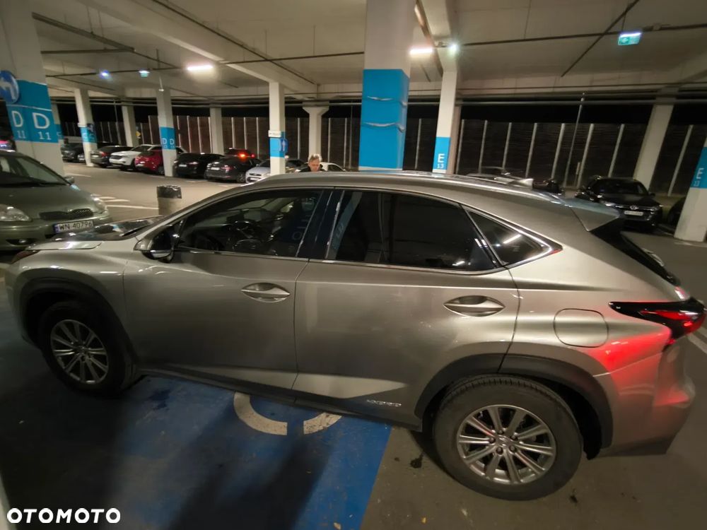 Lexus NX 300h Elegance AWD - 22