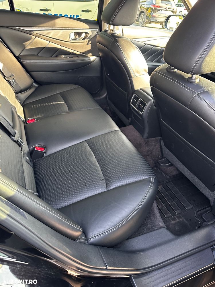 Infiniti Q50 Q50(S) Hybrid Sport - 18