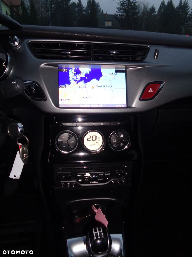 Citroën DS3 PureTech 110 Start & Stop So Paris - 8