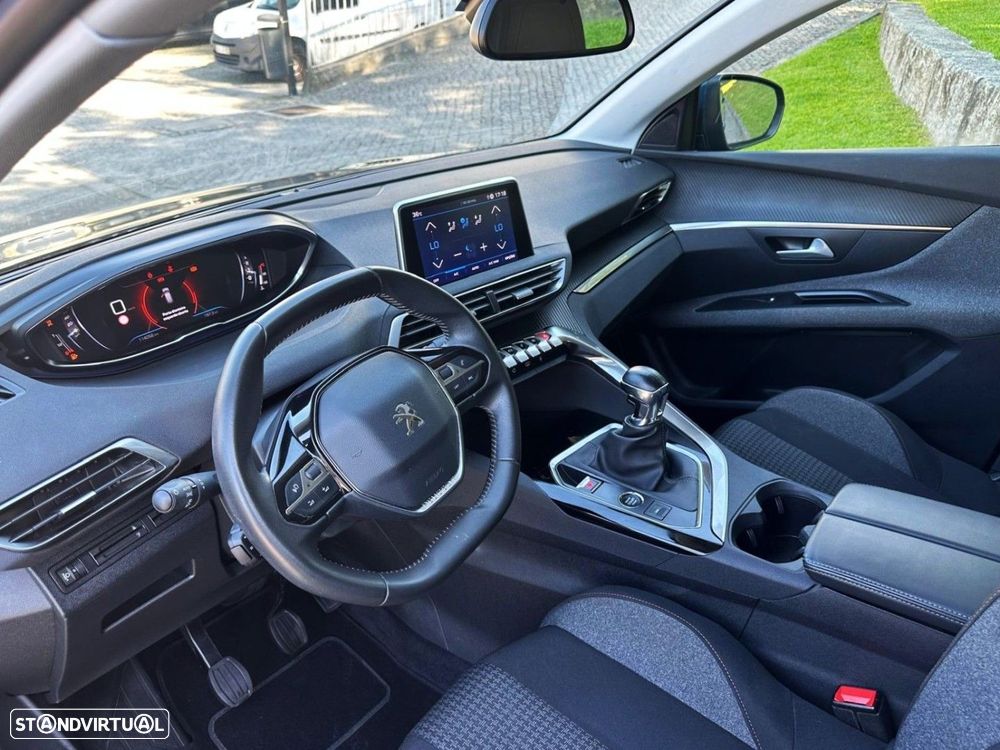 Peugeot 3008 1.5 BlueHDi Active - 12