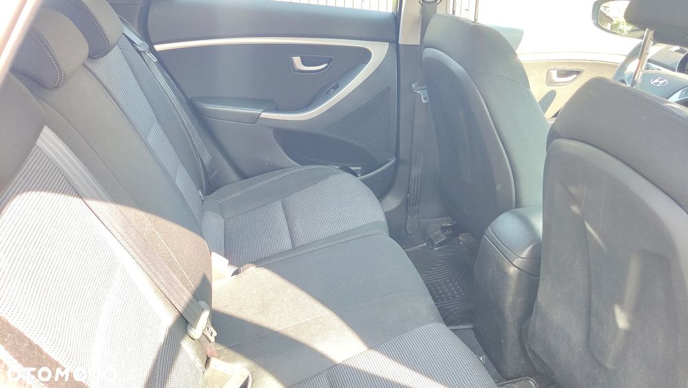 Hyundai i30 1.4 CRDi Trend - 6