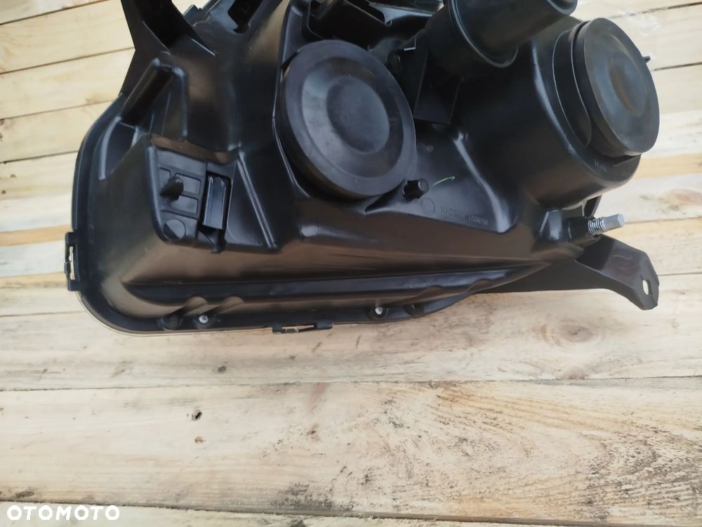 Lampa DACIA DUSTER reflektor prawa przód/przednia  Nowa - 6