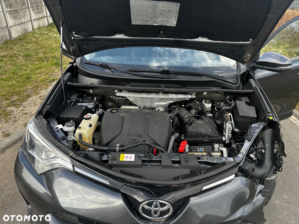 Toyota RAV4 2.0 D-4D Active 4x2 - 19