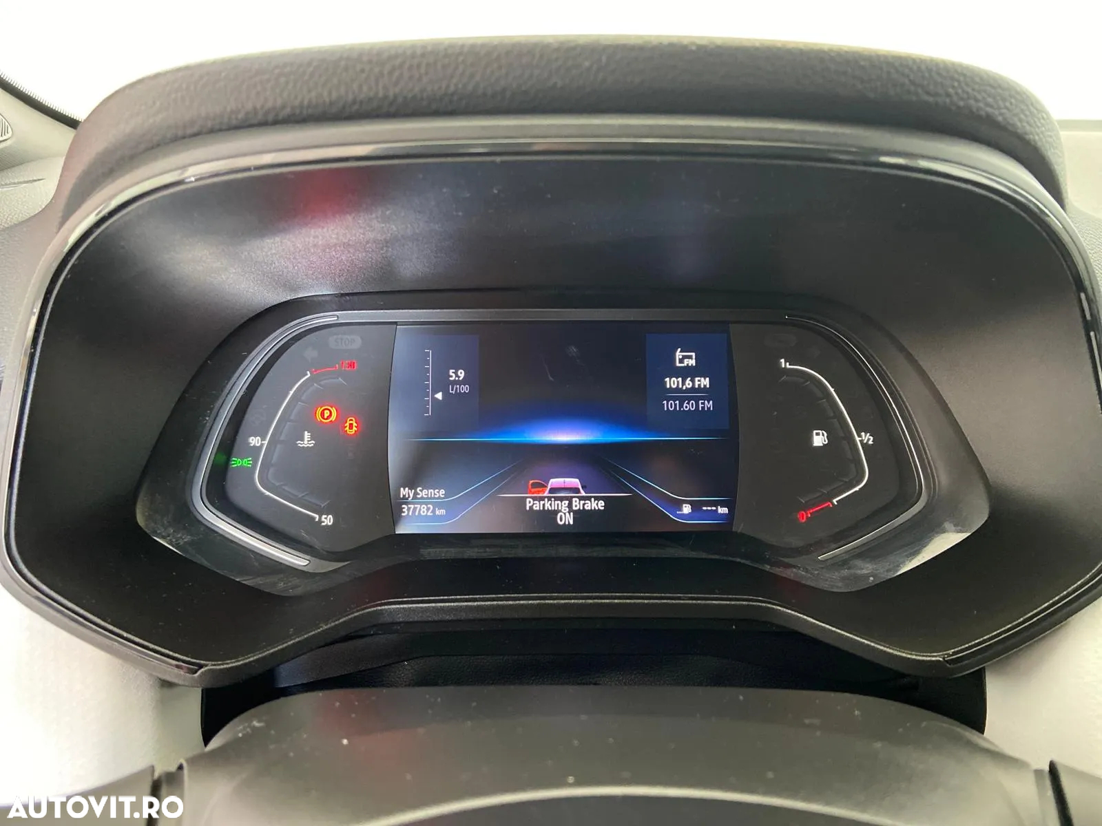 Renault Clio V TCe 90 Techno - 6