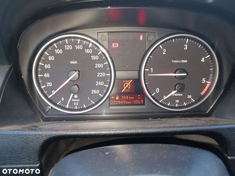 BMW X1 xDrive18d xLine - 17