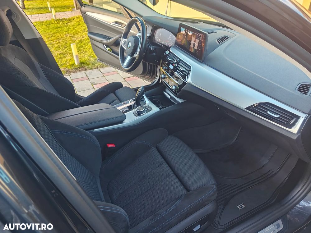 BMW Seria 5 520d AT MHEV - 12