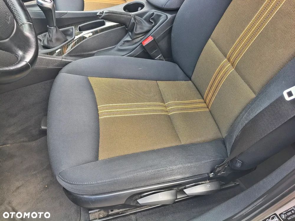 BMW X1 xDrive18d - 21