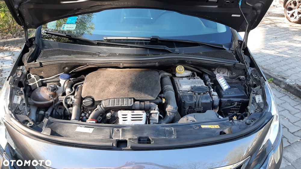 Peugeot 2008 1.2 Pure Tech GPF Allure S&S - 12