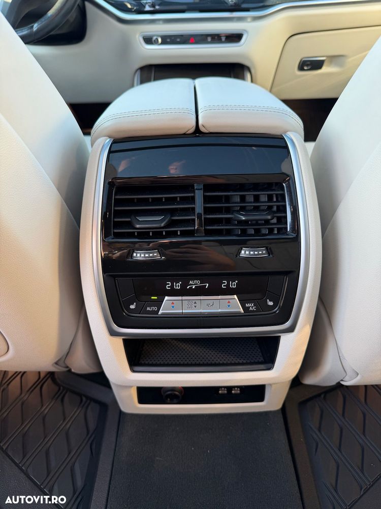 BMW X5 2023 — imagine 10